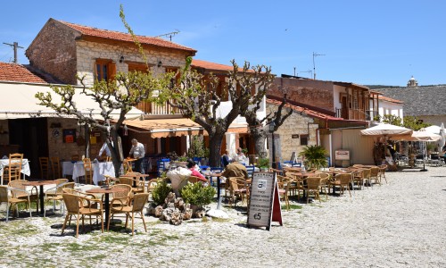 Taverna in Pareklisia